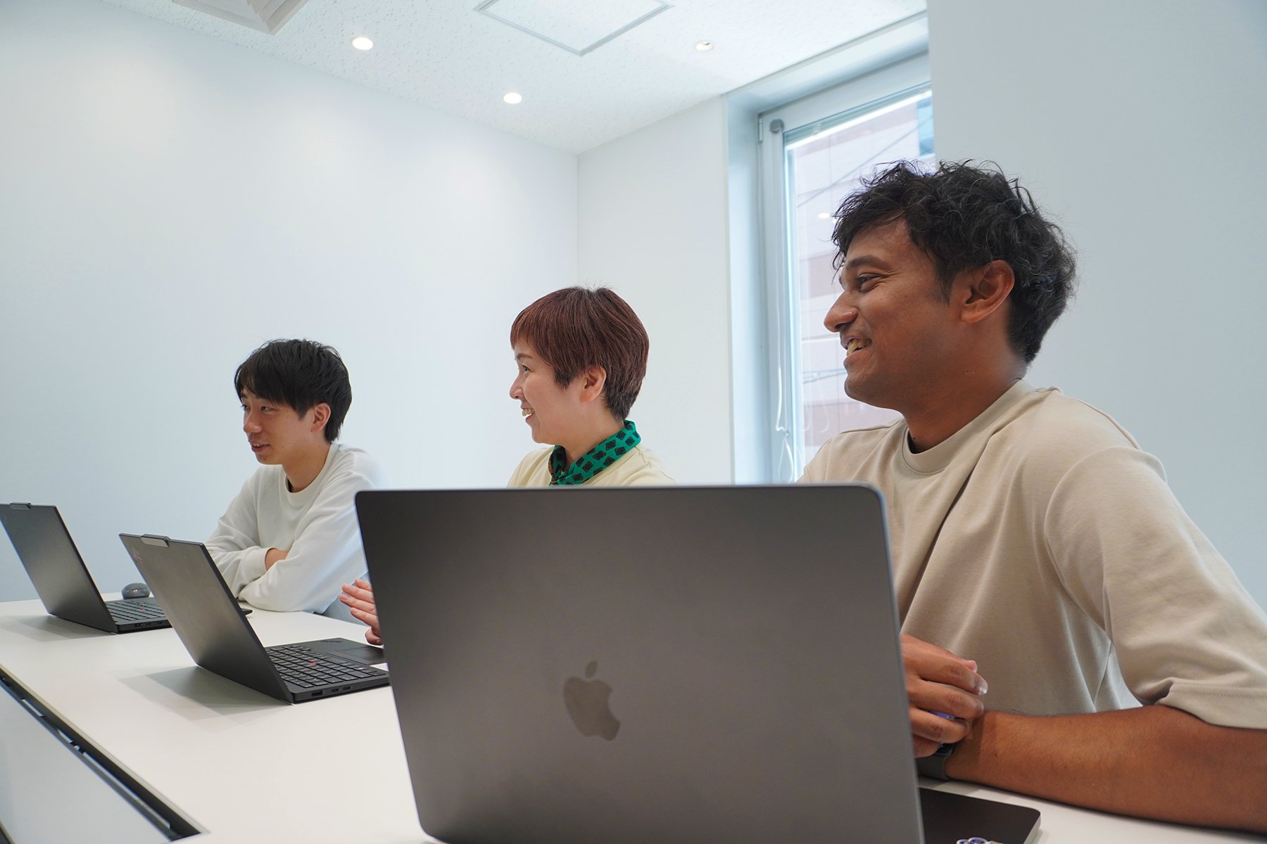 会社のDEIB活動について議論するティアフォーの社員