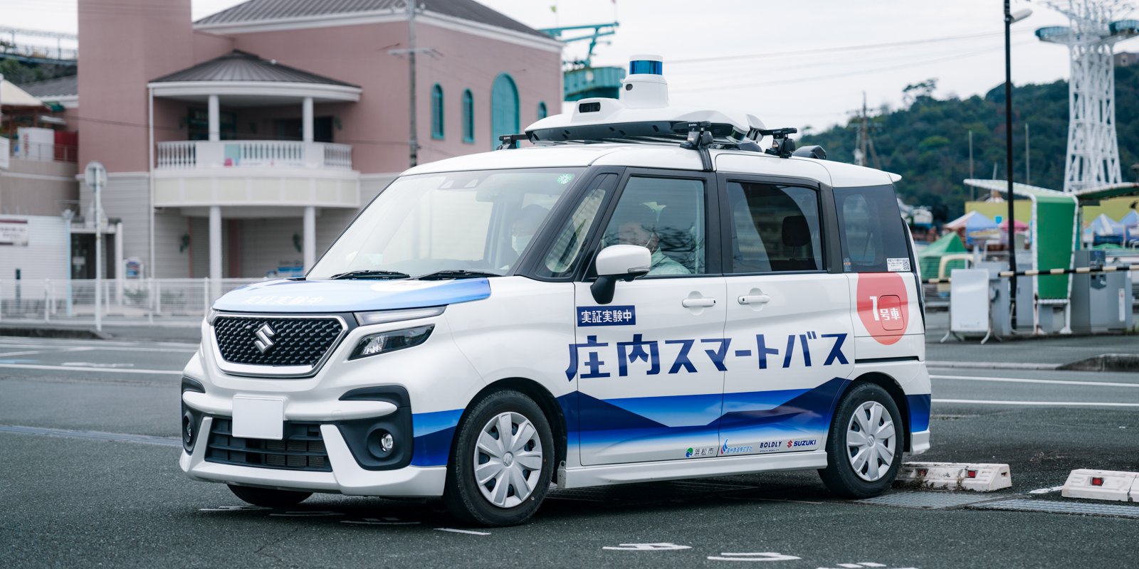 ティアフォーの自動運転技術を搭載したスズキ製車両